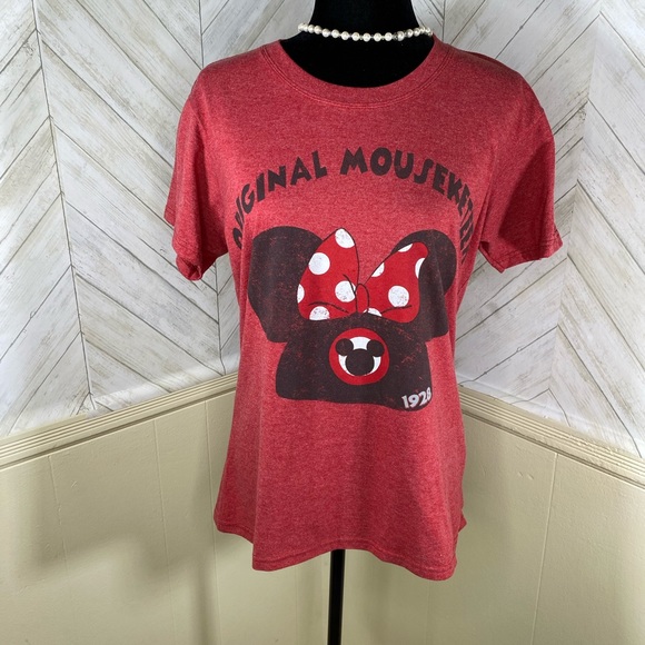 Disney Tops - Disney top